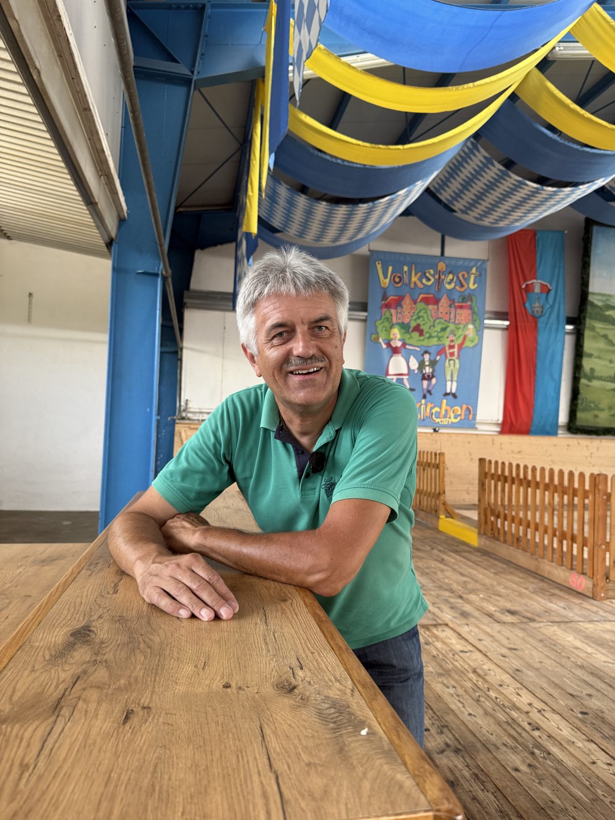 Sepp beim Volksfest Taufkirchen (Vils)